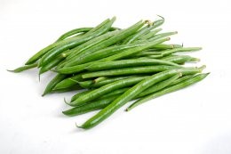 Green,Beans,Isolated,On,A,White,Background.